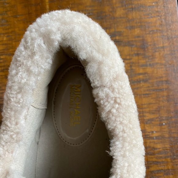 Michael Kors sneakers ⚡️MOVING SALE ⚡️ - Picture 4 of 7